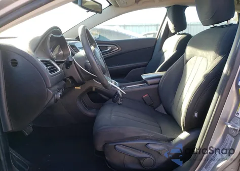 2017 Chrysler 200 Limited z USA, uszkodzony, nr VIN 1C3CCCABXHN512356